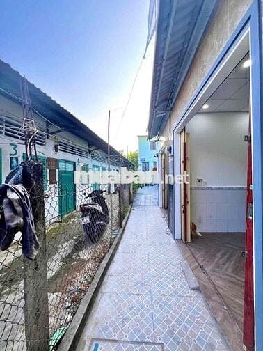 Nhà Trệt Lầu 2 phòng ngủ, 2 máy lạnh hẻm 133 Trần hưng đạo