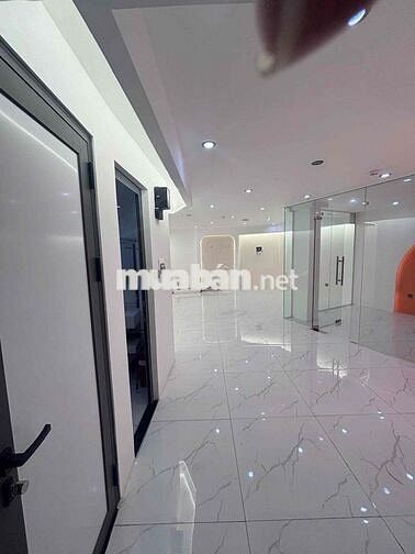 Cho thuê VP 70m2 Hoàng Sa nhà mới view sông thoáng mát