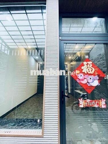 BÁN NHÀ 3 TẦNG TẠI TÔN THẤT THUYÊT F15 Q4 - 135m2