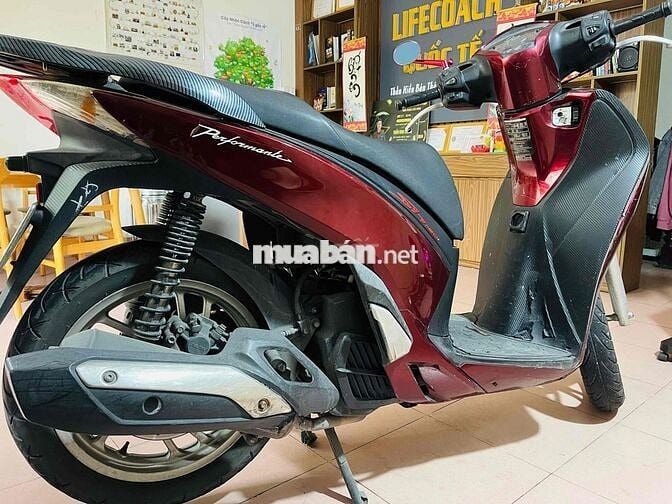 Xe nhà đang đi muốn bán để đổi xe