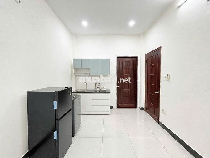 Ban công nắng sáng 40m.Full nội thất.Khu sân bay TSN
