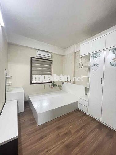 CC C13 Bộ quốc phòng Định Công khu vip,full nội thất,61m,2n2vs-4,75tỷ
