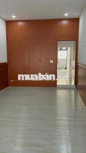 Nhà mt gần chợ chữ S, xtđ Hóc Môn. khu kd sầm uất