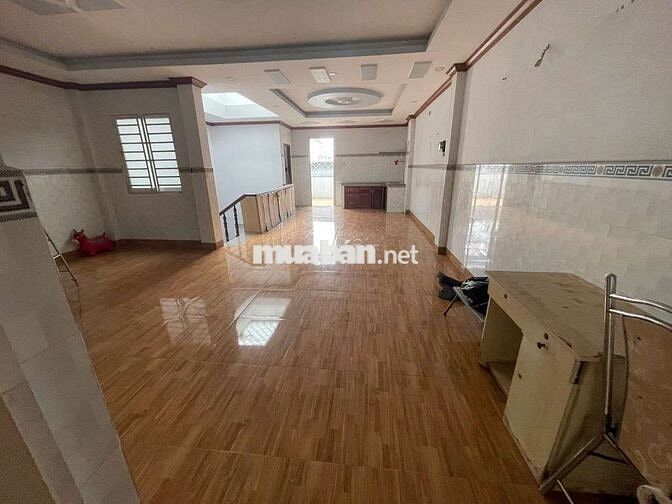 Cho thuê 1 tầng nhà rộng rãi thoáng mát Bình Tân