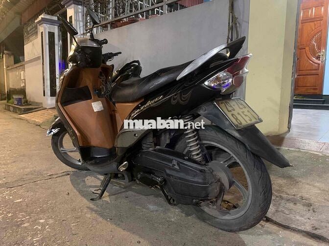 cần bán xe mio giá 2tr800 xe đi ngon lành gtdd