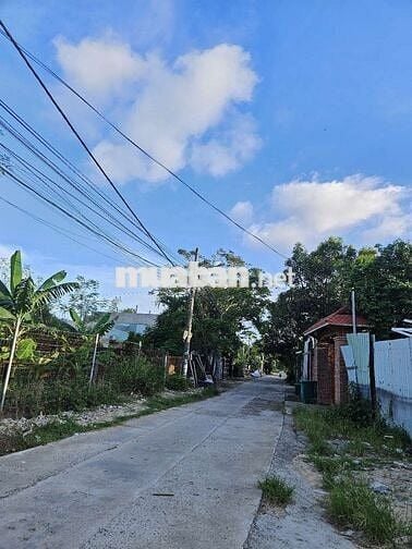 KHÁI TÂY 1 đường thông thoáng. 155m2 
💵Giá chỉ 3 tỷ490 . Xây trọ