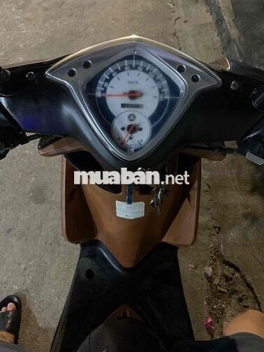 cần bán xe mio giá 2tr800 xe đi ngon lành gtdd