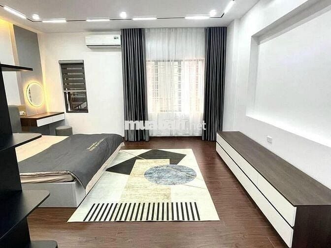 Siêu hiếm nhà đẹp Hoàng Mai 40m2, ô tô đỗ cổng, 5 tầng giá nhỉnh 7 tỷ