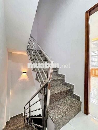 BÁN NHÀ PHÚ THỌ HOÀ DIỆN TÍCH 1 TRỆT 3 LẦU