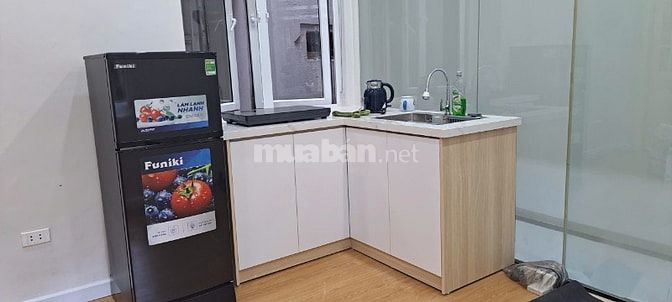 Cho thuê nhà riêng 2 tầng, phố Ông Ích Khiêm, quận Ba Đình