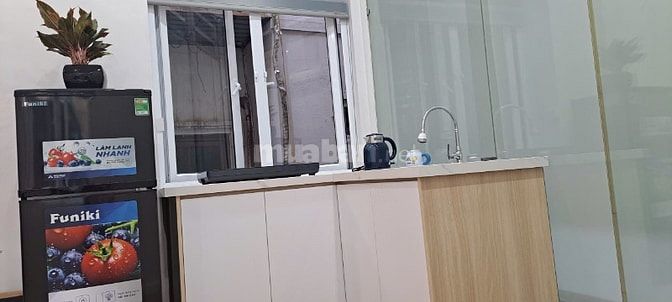 Cho thuê nhà riêng 2 tầng, phố Ông Ích Khiêm, quận Ba Đình