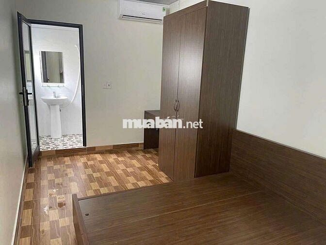 Cho thuê mặt nhà phòng đẹp ngõ 9 Cao Thắng, cách ngã 3 cứu hoả 500m