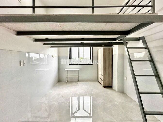 PHÒNG TRỌ GÁC CAO 1M7 SẴN NỘI THẤT CƠ BẢN NGAY SÁT TRỤC PHẠM VĂN ĐỒNG