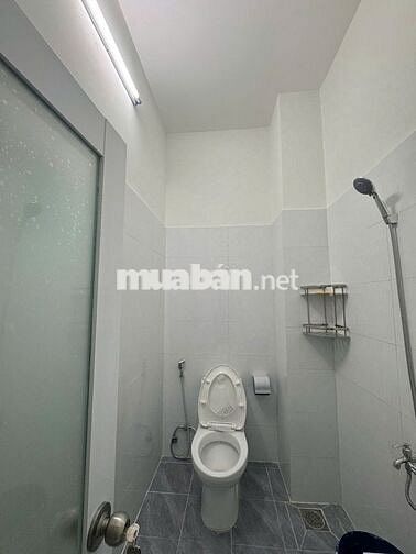 Nhà mặt tiền 45,5m2, 3 phòng ngủ, đường Lạc Long Quân, Tp. Nha Trang