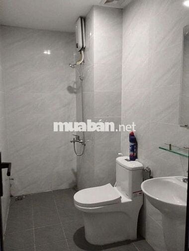 (7621) star tower, 55, 6m2 bao sổ hồng: 1350 tỷ. Nhận ký gửi