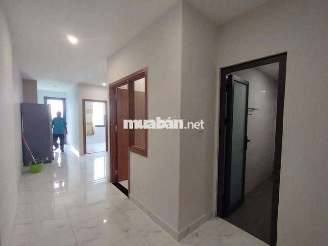 (7621) star tower, 55, 6m2 bao sổ hồng: 1350 tỷ. Nhận ký gửi