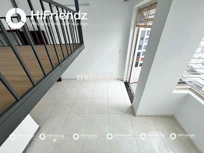 CHO THUÊ PHÒNG BAN CÔNG THOÁNG MÁT Ở ĐƯỢC NHIỀU NGƯỜI CHO ANH CHỊ EM