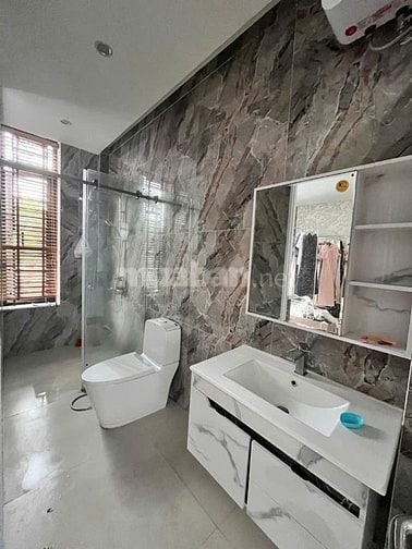 SIÊU PHẨM NHÀ 4 TẦNG THI SÁCH, KHU SÂN BAY – NHÀ MỚI NỘI THẤT CAO CẤP