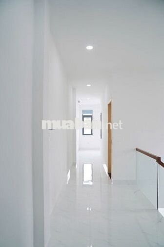 VỢ CHỒNG CẦN BÁN GẤP CĂN NHÀ TÂM HUYẾT NGAY MẶT TIỀN ĐƯỜNG HÙNG VƯƠNG
