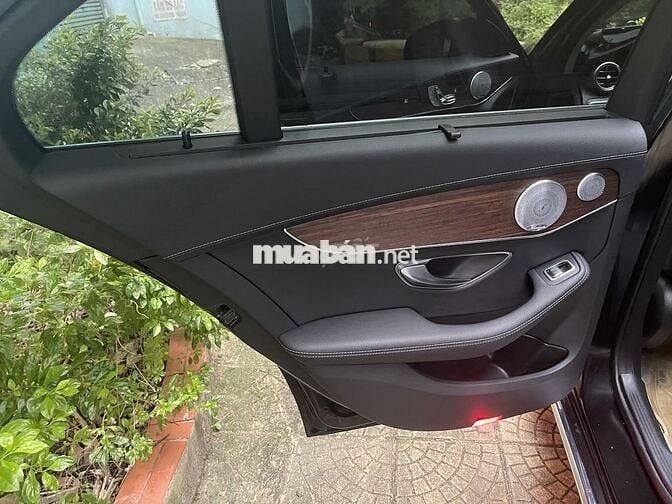 Mercedes C200 Exclusive 2020  5,1 vạn miles 920 tr