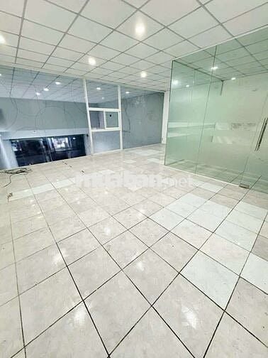 Nhà cho thuê Mặt Tiền Phạm Vấn. Quận Tân Phú. Dtsd 220m2