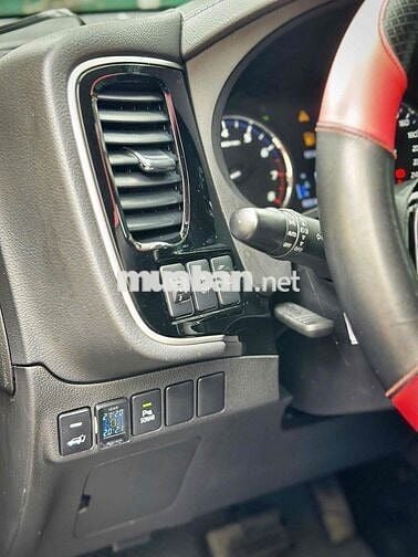 Mitsubishi Outlander 2022 2.0 CVT - 20000 km