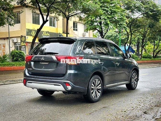 Mitsubishi Outlander 2022 2.0 CVT - 20000 km