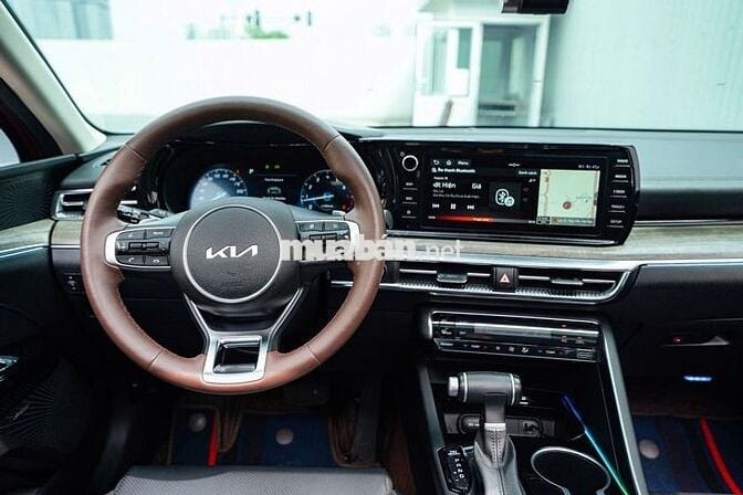 Kia K5 Premium Sản xuất: 2022
