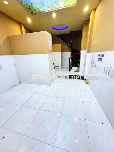 Nhà cho thuê Mặt Tiền Hoàng Xuân Nhị. Quận Tân Phú (2pn, 2wc) Dtsd 96m