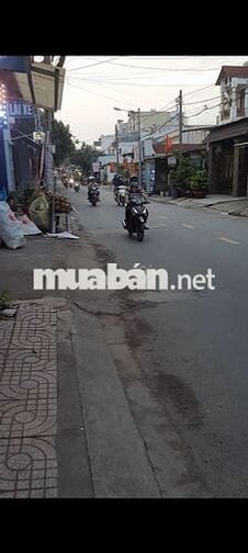 nhà mặt nhựa xe đông 1 tầng QUẬN 12