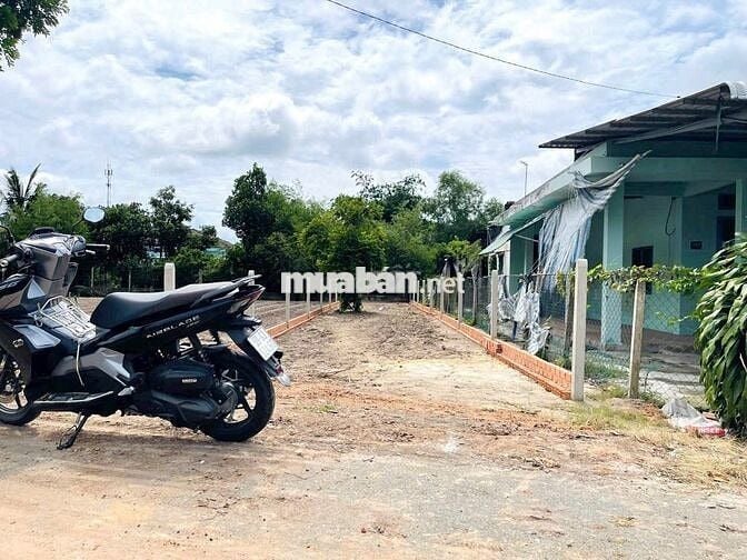 Bán lô đất mặt tiền Tỉnh lộ 2, Phước Vĩnh An- 143m2 có thổ, giá 870tr
