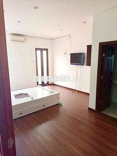 Nhà thuê Nguyễn Sơn. Quận Tân Phú (1pn, 2wc) hẻm xe hơi thông.