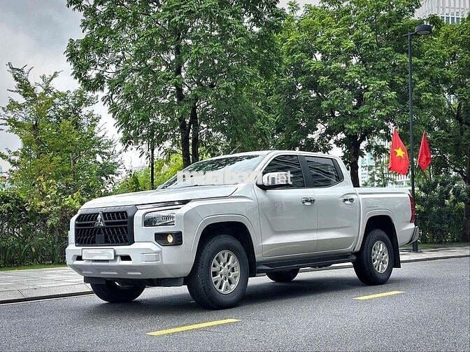 Mitsubishi Triton 2025 GLX 2WD AT - 1000 km