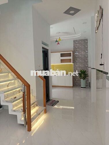 Mã Lò quận Bình Tân giáp Tên Lửa 38,4m2 HXH 2PN 2WC giá rẻ