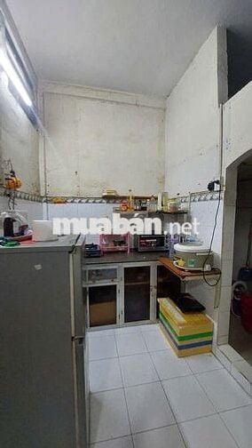Căn hộ chung cư Chợ Quán 35 m2, 2 phòng ngủ thoáng mát, sát Quận 1 cũ.