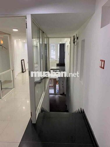 Cho Thuê nhà hẻm xe hơi Trần Quang Diệu, Quận 3 4 tầng 4pn 3,5 x 16m