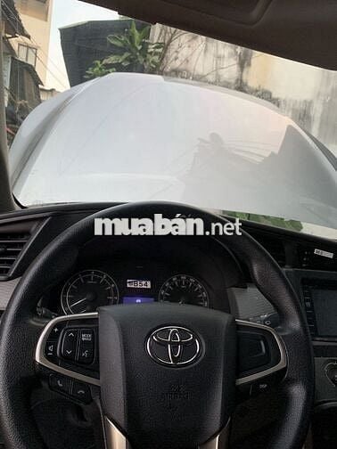 Toyota Innova 2018 2.0E - 150000 km