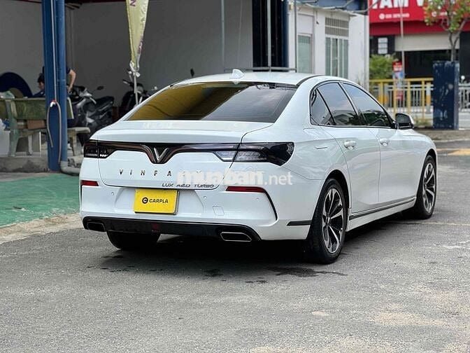 VinFast Lux A2.0 2022 A2.0 Tiêu chuẩn - 32000 km