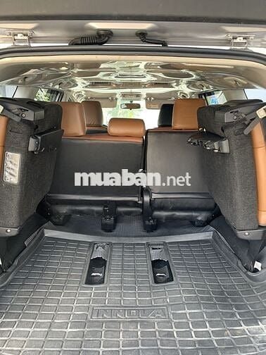 Toyota Innova 2018 2.0E - 150000 km