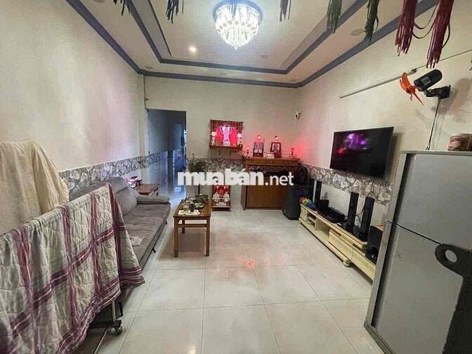 Nhà chính chủ đường C4 Phạm Hùng Bình Chánh xe hơi