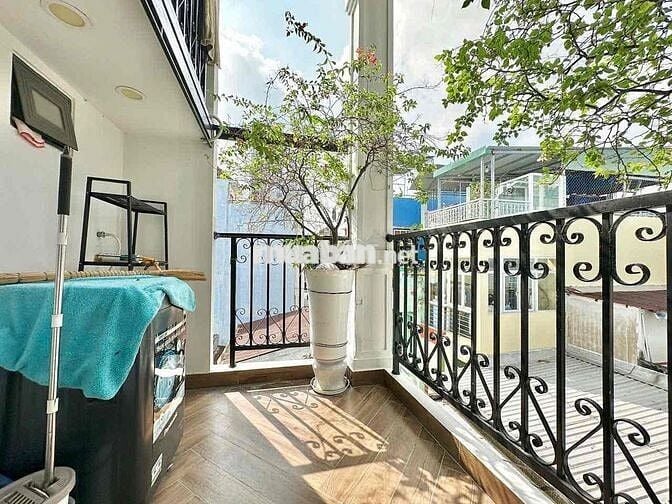 CHO THUÊ CĂN HỘ 1 Trệt 1 Lầu Sân Vườn Riêng 80m2 - 2PN - Gần chợ BànCờ