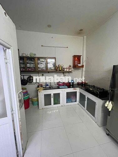 Nhà chính chủ đường C4 Phạm Hùng Bình Chánh xe hơi