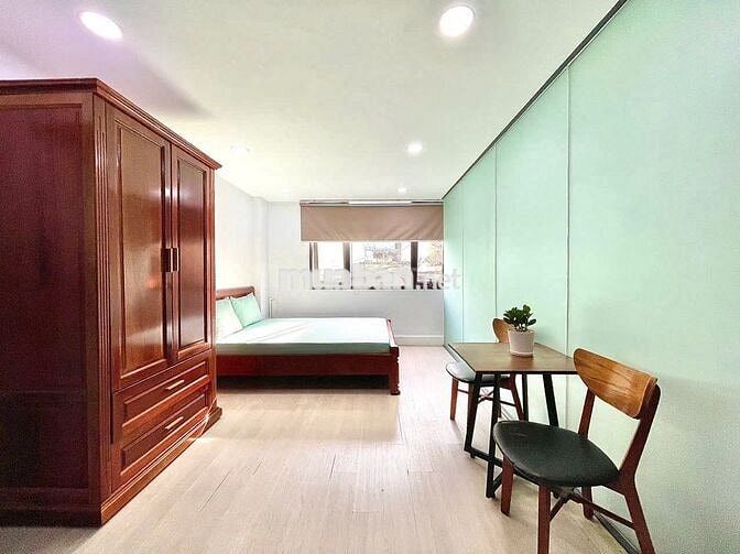 Căn hộ siêu rộng thoáng mát tại Phan Xích Long ngay cạnh phố ẩm thực