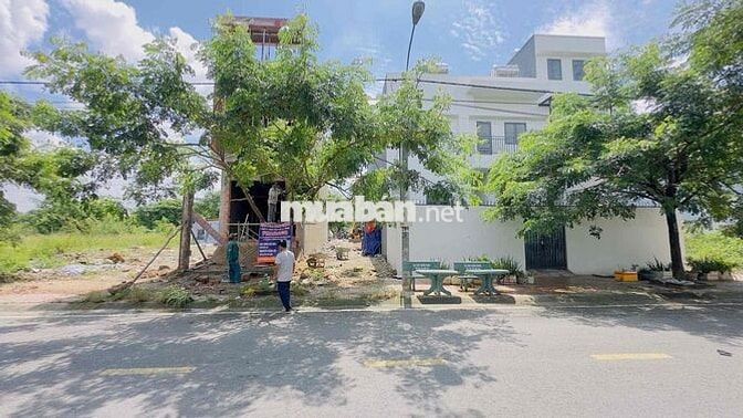 Đất 2 mặt tiền trước sau KDC Châu thới, phường Bình An Dĩ An