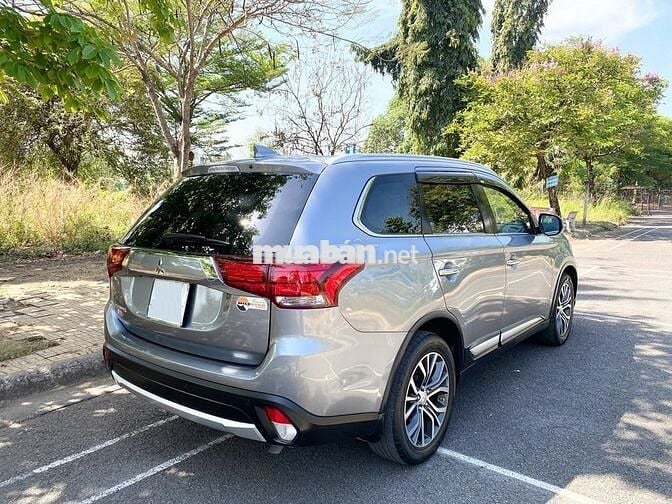Outlander 2019 2.0 CVT Premium - 1 chủ - BD full