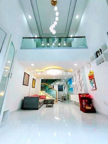 GẤP! Bán Nhà ngay Phan Xích Long, phường 8, Phú Nhuận giá 3TỶ770 SHR