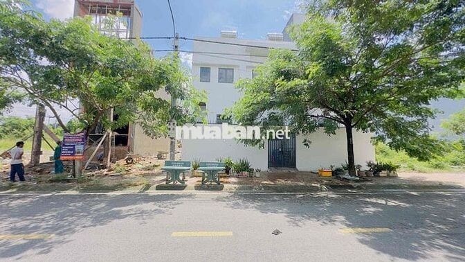 Đất 2 mặt tiền trước sau KDC Châu thới, phường Bình An Dĩ An