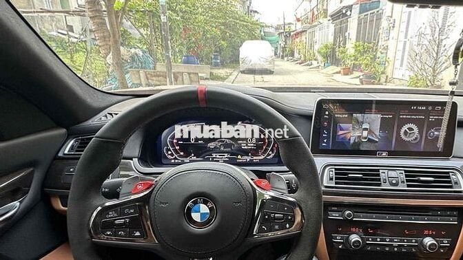 BMW 750Li_ chuyên cơ mặt đất_ Fome 2019_Xe đi ít