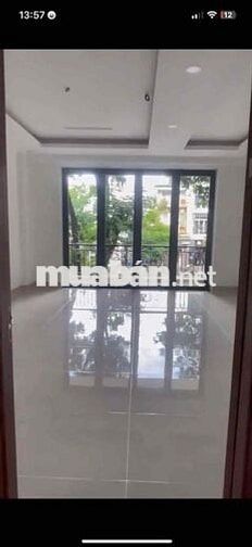 Cho thuê nhà nguyên căn 1 hầm 3 lầu MT đường Đặng Thuỳ Trâm P13