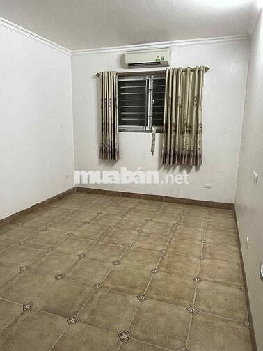 Cho thuê nhà riêng ở Ngọc Thụy, gần Hồng Tiến 80m2 4 phòng ngủ. 10tr